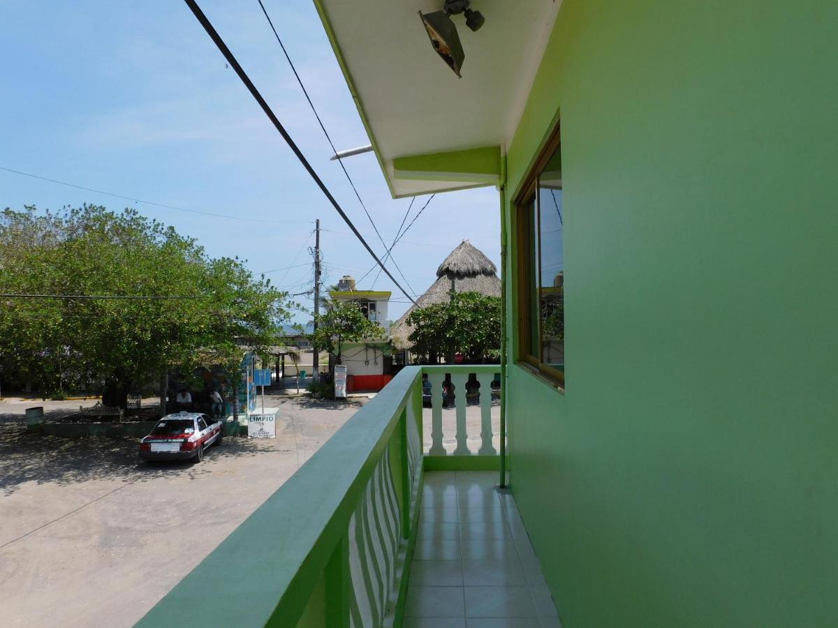 Casa De Huespedes Yoli By Rotamundos Playa Chachalacas Exterior foto