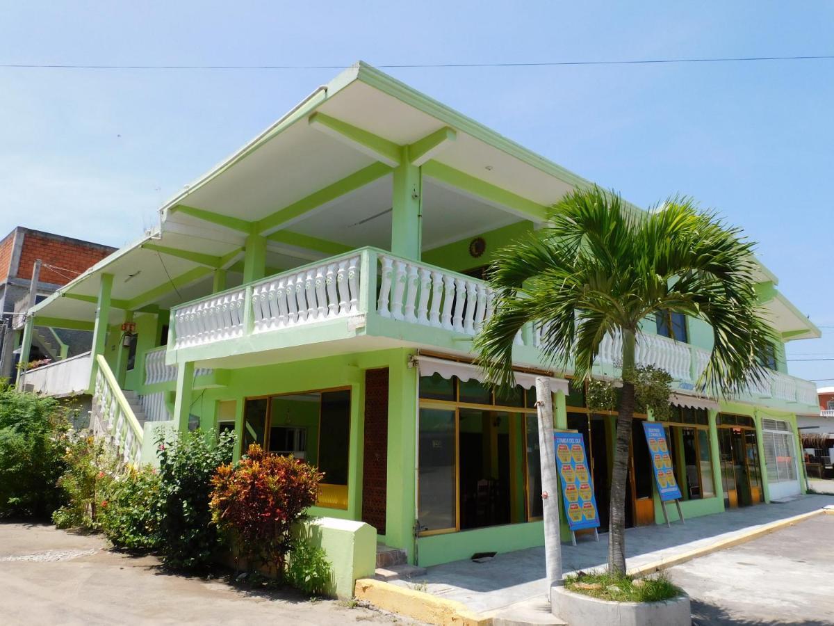 Casa De Huespedes Yoli By Rotamundos Playa Chachalacas Exterior foto